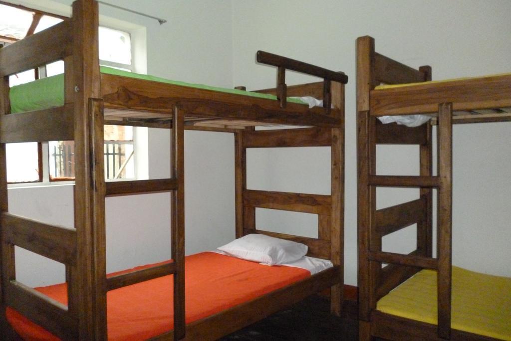 בוגוטה Hostal Cq Chapinero מראה חיצוני תמונה